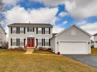 110 Riverwalk Ln, Port Barrington, IL 60010