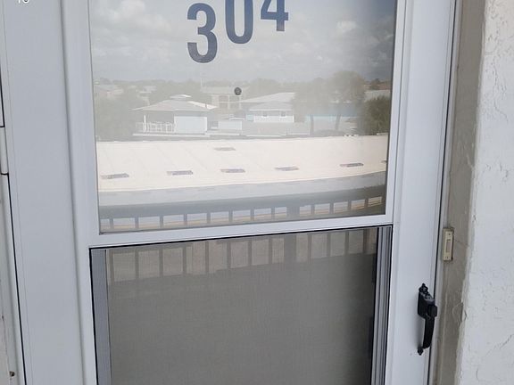 3rd image of 555 Fillmore Ave APT 304