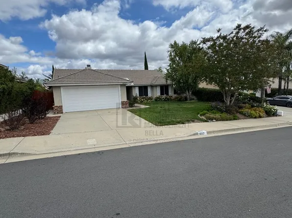16517 Mountain St, Lake Elsinore, CA 92530