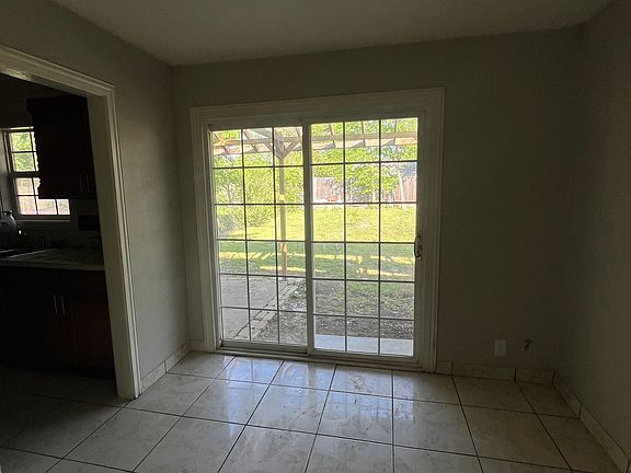 5th image of 2713 Wayside Ave