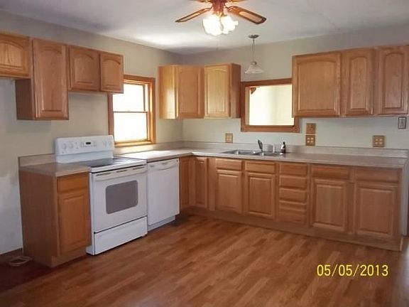4th image of 303 N Washington St