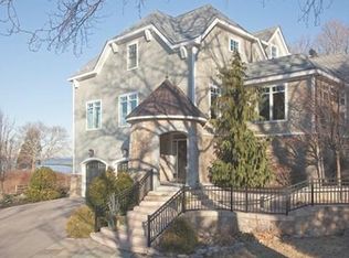 9 Martins Cove Ln, Hingham, MA 02043