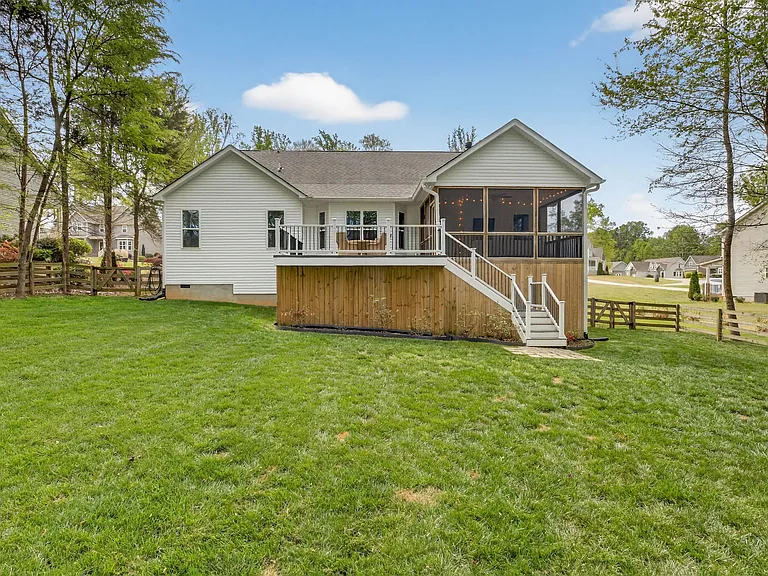 313 Laurel Oaks Dr — Photo 43