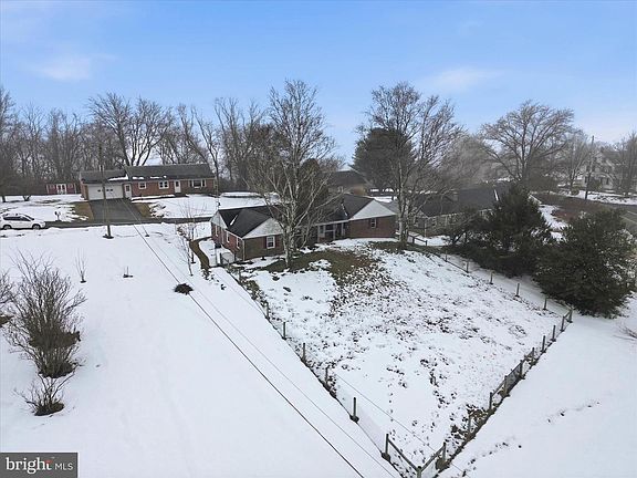 5th image of 9 Ridge View Dr