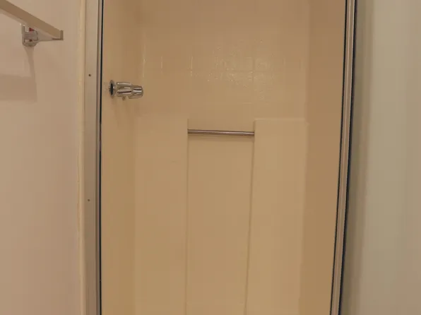 9927 Independence Ave Unit E, Los Angeles, CA 91311