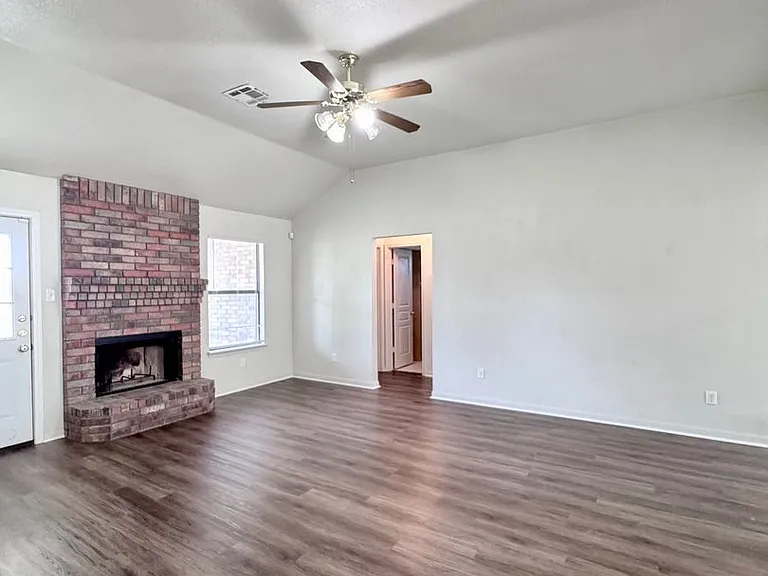 5603 Golden Dr — Photo 5