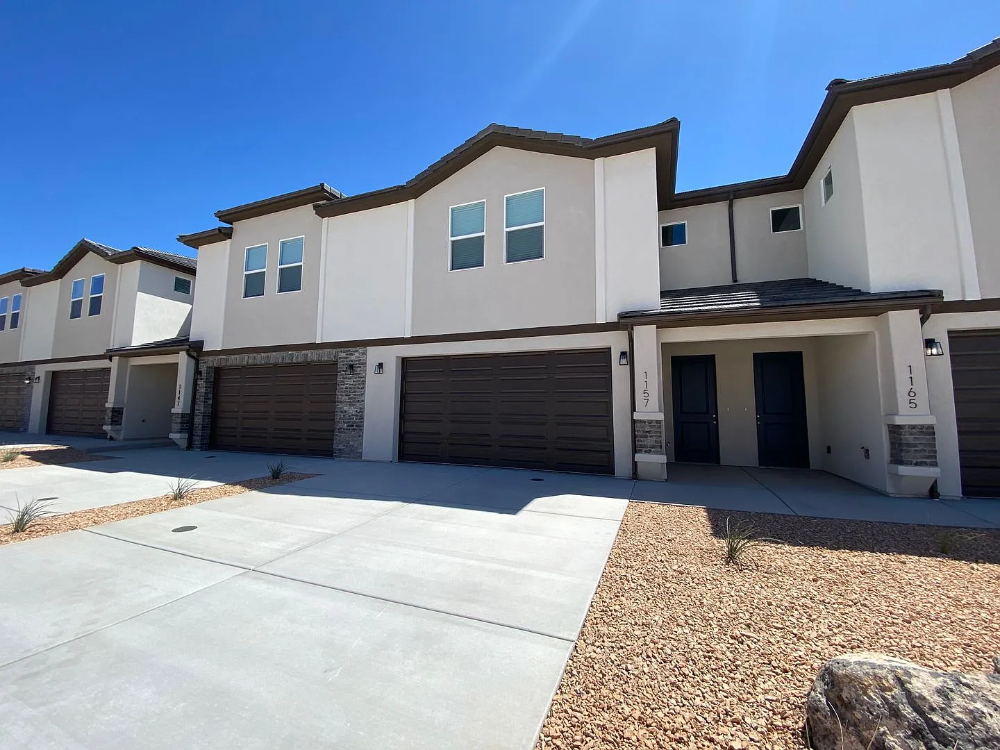 3 Bedroom Sand Hollow Townhome For Rent! — Photo 2