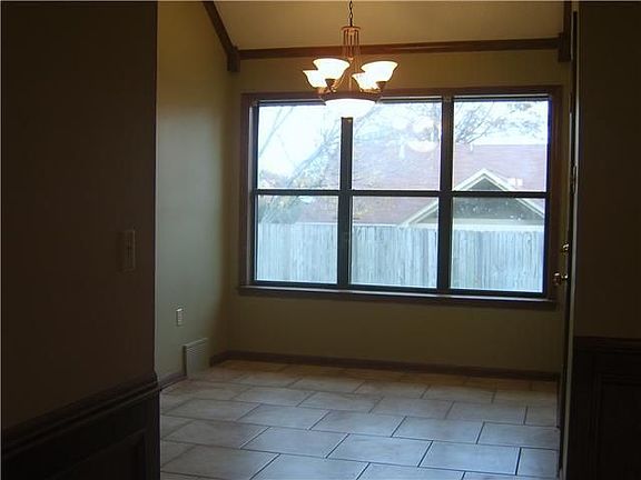 5th image of 1308 Sandy Stone Ln