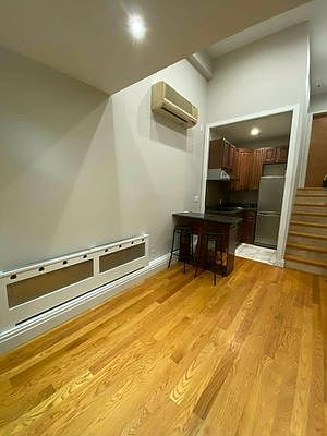 3rd image of 185 India St #S