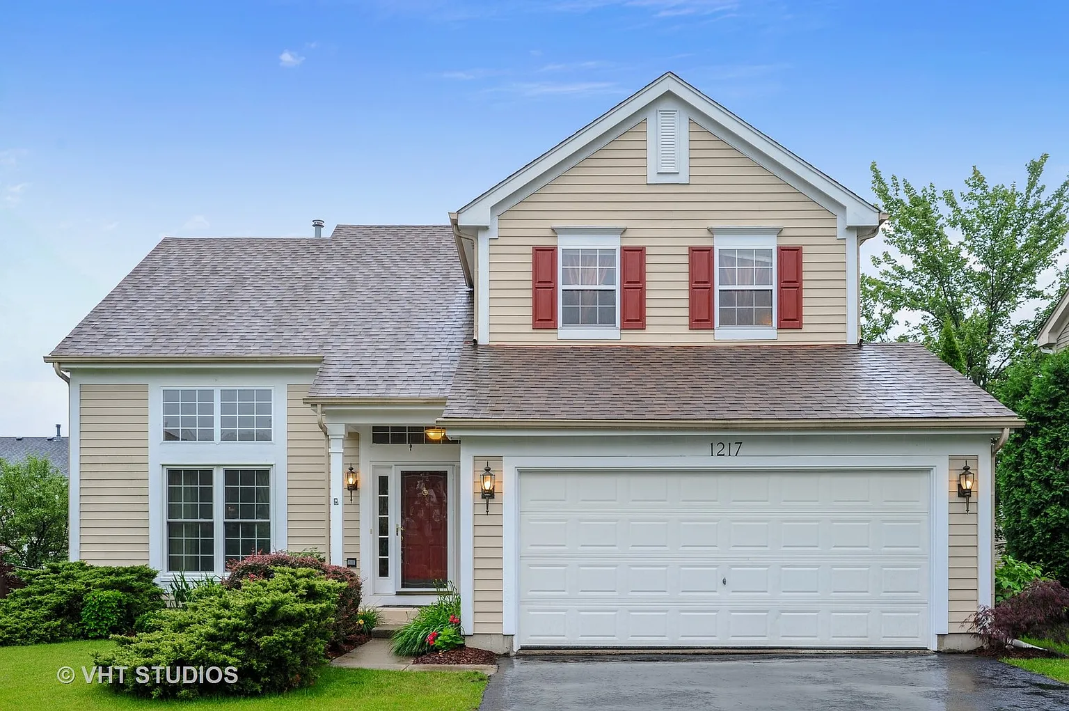 1217 Sterling Dr photo 1