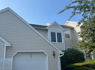 6262 Spring Knoll Dr, Harrisburg, PA 17111