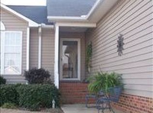 4 Rainstone Dr, Greenville, SC 29615