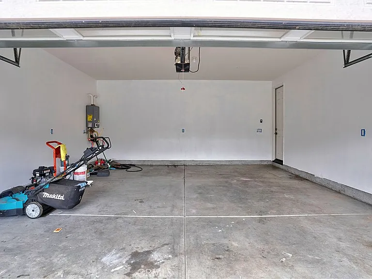 574 Feeder St — Photo 28