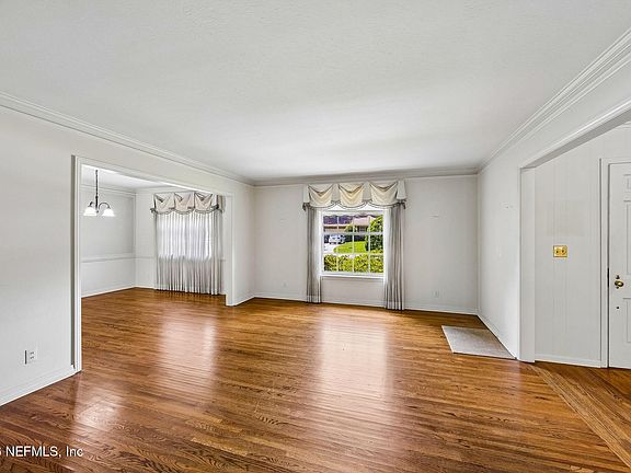 4th image of 4714 WAVERLY Lane