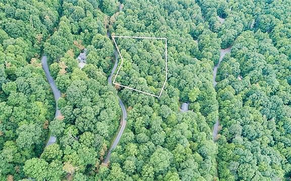 3rd image of 9 Wood Haven Ln