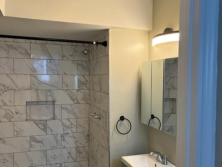 205 Peabody St #A — Photo 4