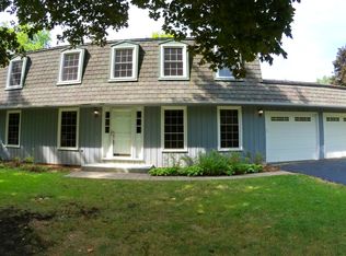 10S162 Springbrook Dr, Naperville, IL 60565