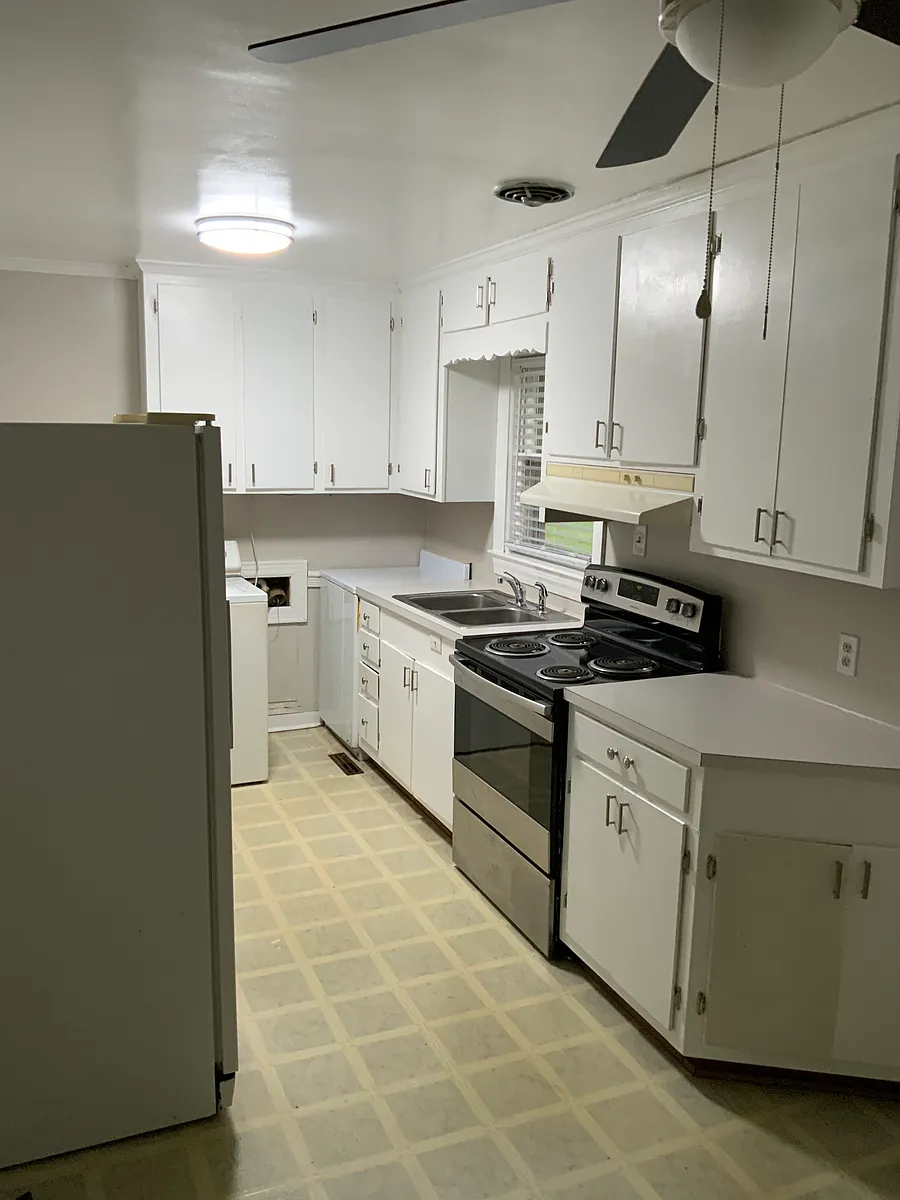 Building Photo - 2703 Jefferson Dr