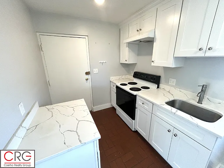 2 Meacham St #6 — Photo 12