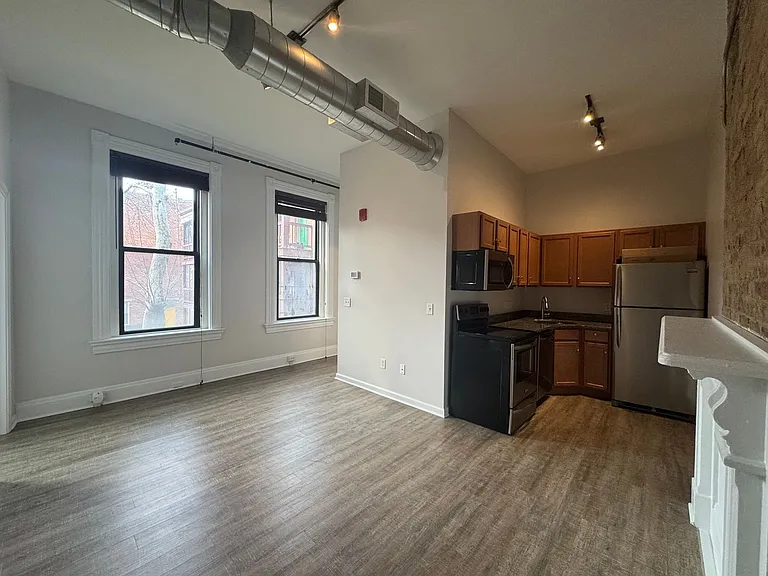 Walnut St. Apartments — Photo 8