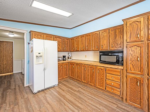 5th image of 1734 40th St