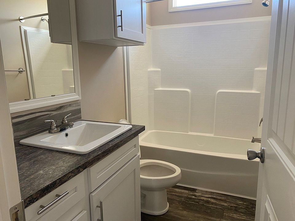 2nd image of 7601 Daffan Ln #670
