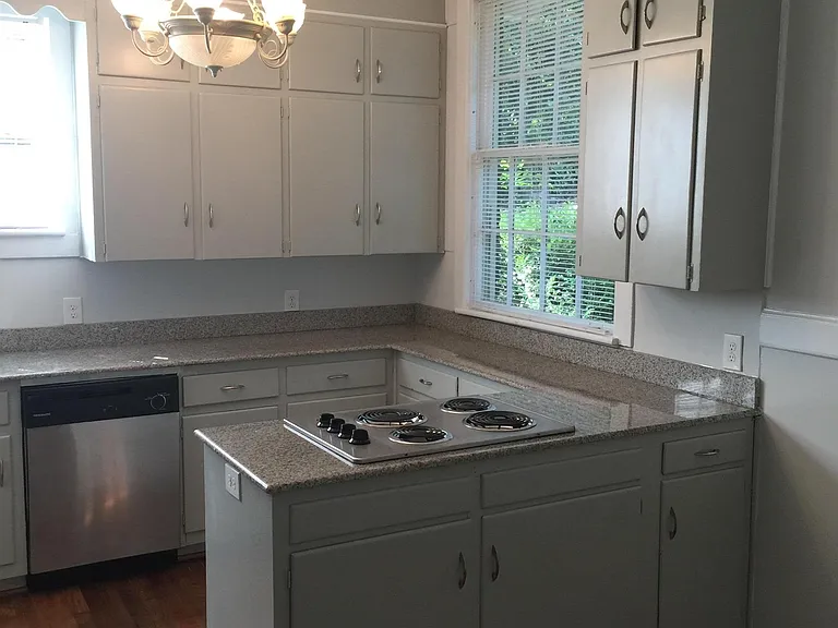 1412 Smolian Pl #B — Photo 3