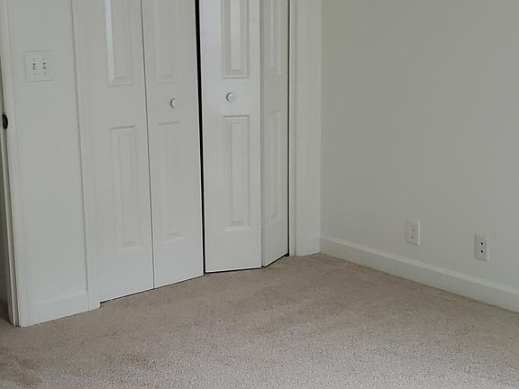 5th image of 2114 Portland Ave