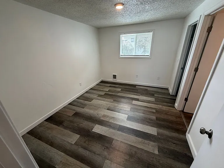 Ruby Apartments! — Photo 16