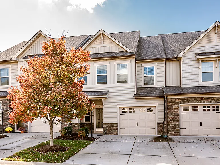 8023 Ellendale Dr — Photo 1
