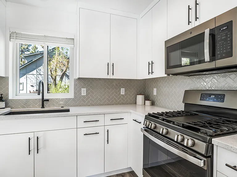 506 NW 14th St #2 — Photo 7