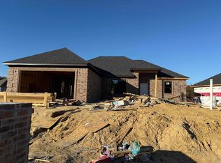 55 Springtree Cir, Little Rock, AR 72209