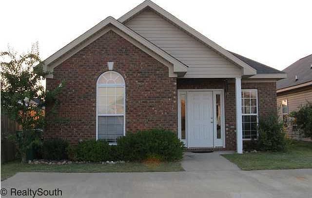 1st image of 9718 Moonlight Cir
