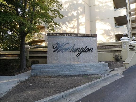 2nd image of 1962 Spectrum Cir SE APT 515