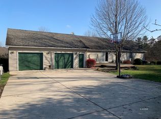 42305 Big Pine Ct, Albany, OH 45710