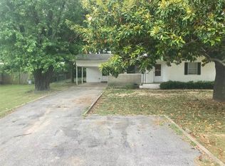 735 S Curtis Ave, Pea Ridge, AR 72751