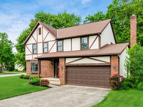 3rd image of 421 Spruce Hill Dr
