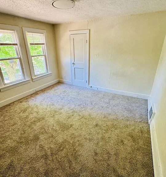 807 Court St — Photo 9