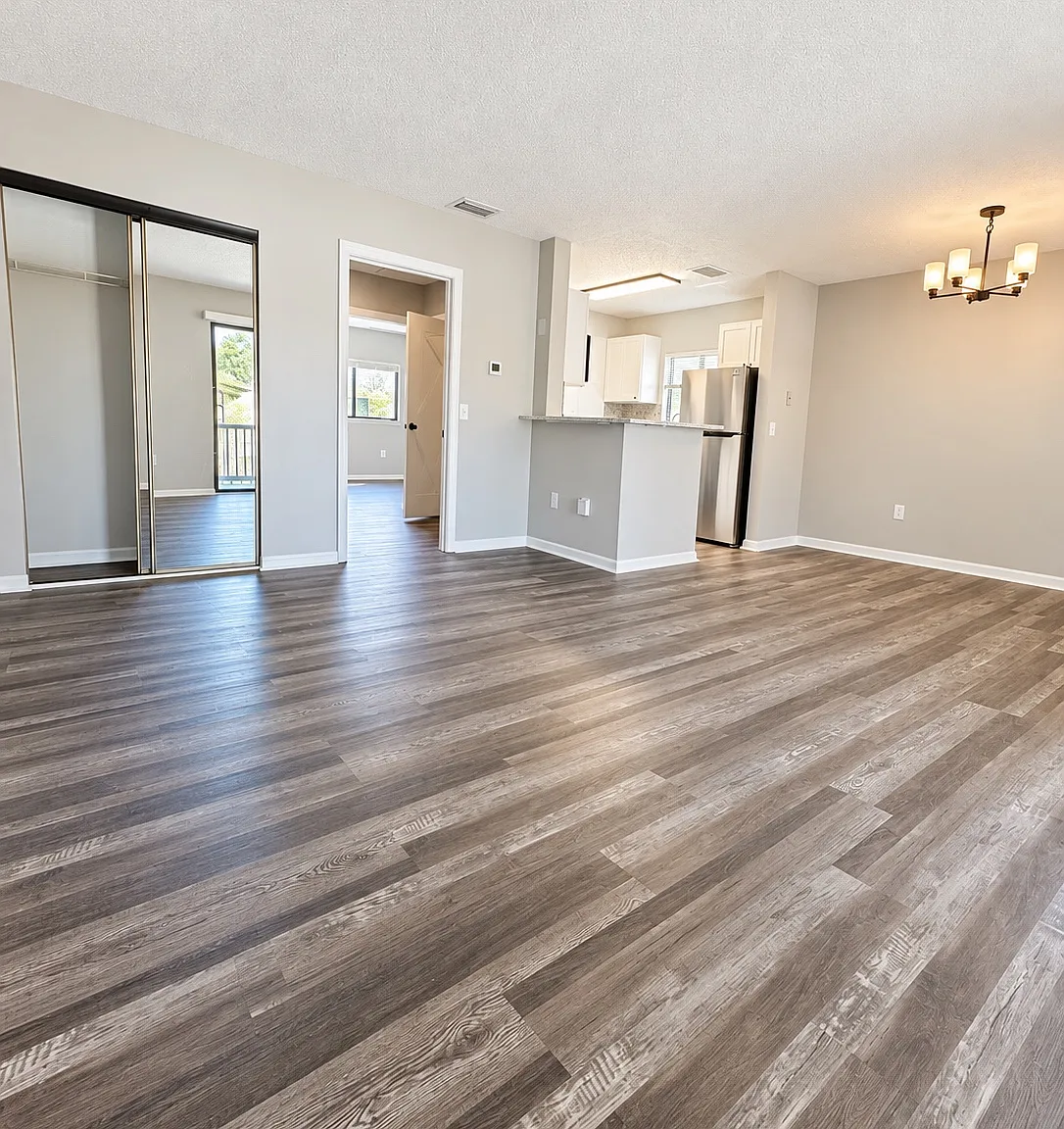 2 bed, 804 sqft, $1,300 — Photo 4