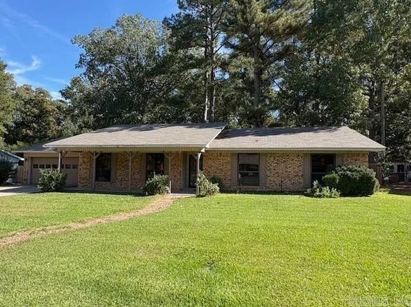 1403 Wilson Dr, Hope, AR 71801
