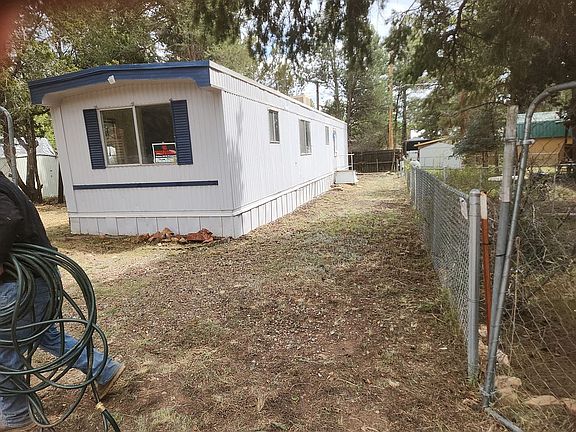 5th image of 2061 Pine Lake Dr