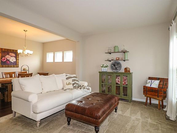 4th image of 1204 Michael Dr