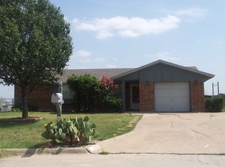 6108 SW Park Pl, Lawton, OK 73505