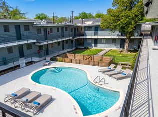 610 1/2 W 30th St #112, Austin, TX 78705