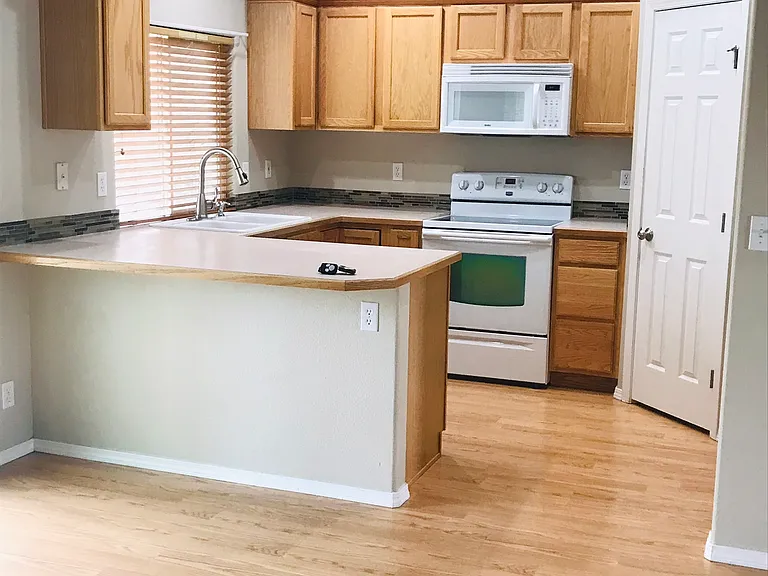 72 N Pleasant Hill Dr — Photo 16