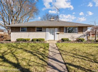 31608 Stellwagen St, Wayne, MI 48184