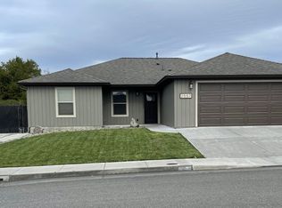 2557 Boone St, Fortuna, CA 95540