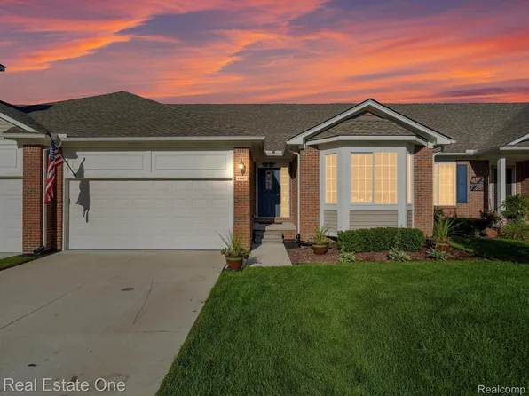 47407 Mariners Point, Chesterfield, MI 48051