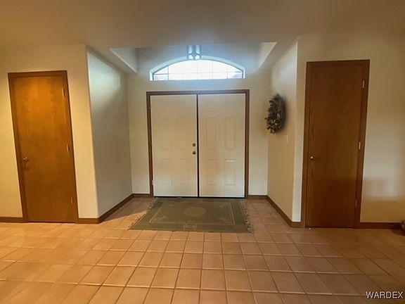 5th image of 1583 E Poplar Drive