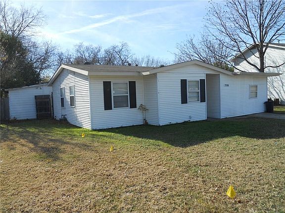 2nd image of 7116 Oak Park Dr